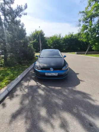 VW Golf 7 в превосходном состоянии для своих лет Донецк