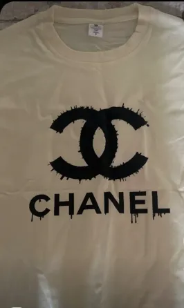 Футболка Chanel с принтом в едином стиле Донецк