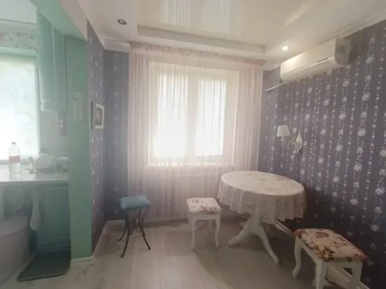 Продажа 2 комнатной квартиры в центре Мариуполя Мариуполь