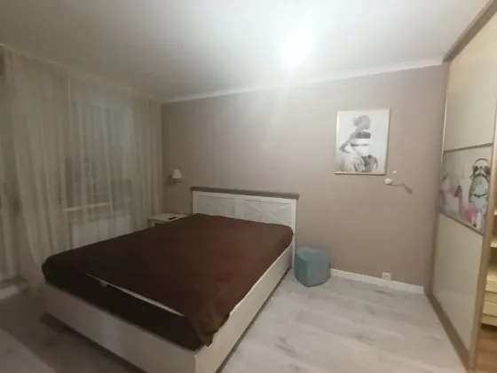 Продажа 2 комнатной квартиры в центре Мариуполя Мариуполь