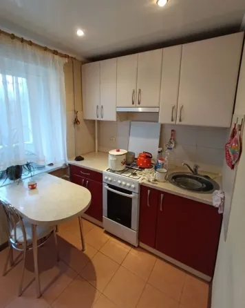 Продам 3-х комнатную квартиру в Центральном м-не Макеевка