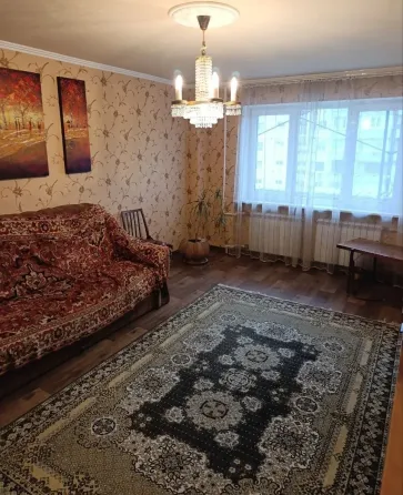 Продам 3-х комнатную квартиру в Центральном м-не Макеевка