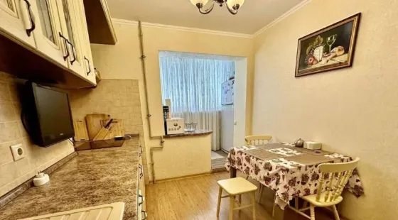 Аренда шикарной 2-х 48м² комнатной квартиры в центре Донецка. Донецк