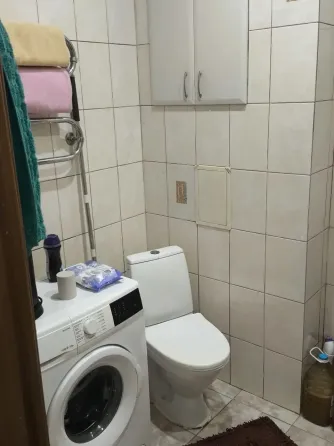Продам крупногабаритную , 2-х комнатную квартиру, Донецк, Калининский р-н. ул. Цусимская. Донецк