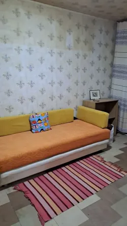 Продаётся 2-х к. кв., ул. Тренева, пл. Шахтёрская, рядом Донецк Сити Донецк