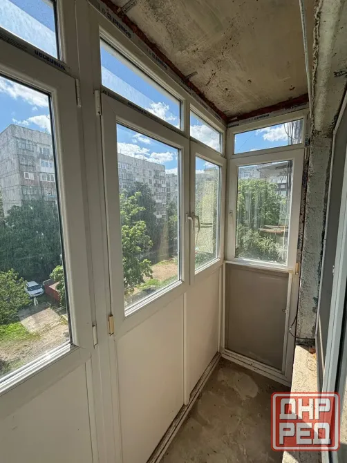 Продам 3х комн 65м кв бажанова Макеевка - изображение 2