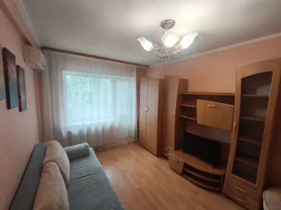 Продам 1 комнатную квартиру Боссе Донецк