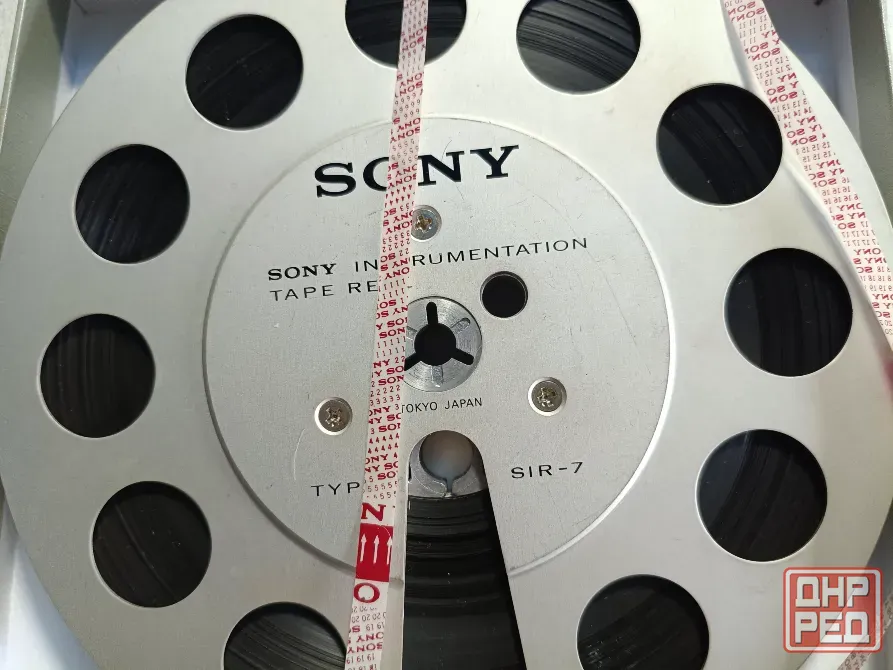 7-дюймовая алюминиевая Японская катушка и пленка с записью фирмы Sony Донецк - изображение 2