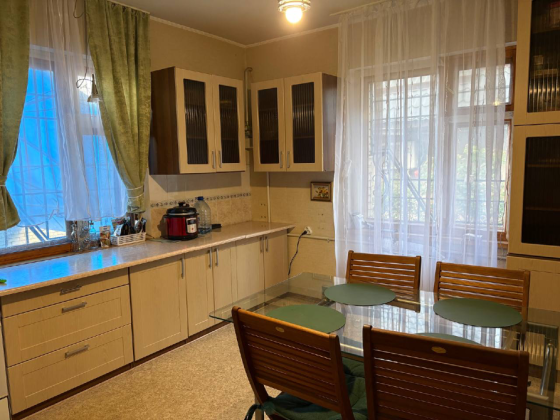 Аренда дом Бакины 300м2, вода, сауна, спортзал Донецк