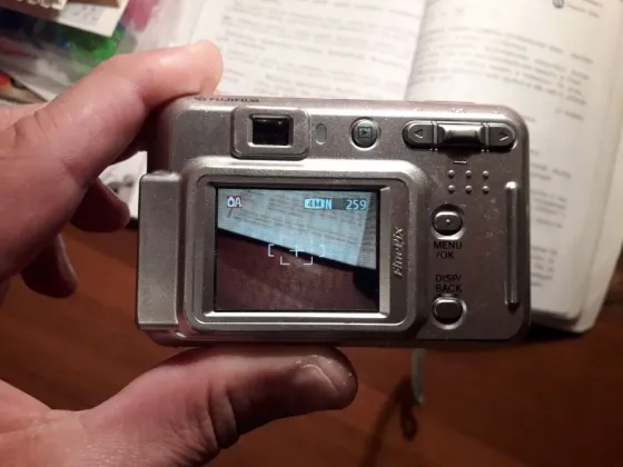 Цифровой фотоаппарат Fujifilm FinePix A400 Донецк
