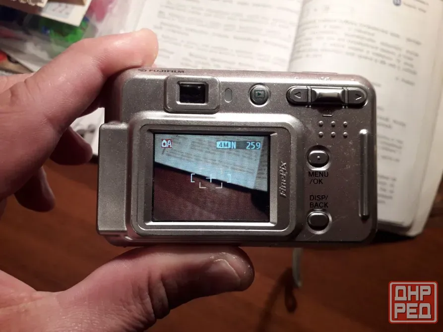 Цифровой фотоаппарат Fujifilm FinePix A400 Донецк - изображение 2
