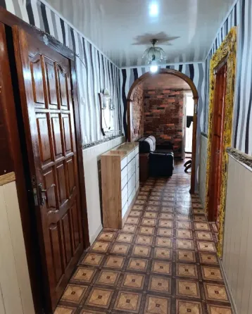 Продам 2 ком. кв-ру Гвардейка, 27 квартал, 58 школа. Макеевка