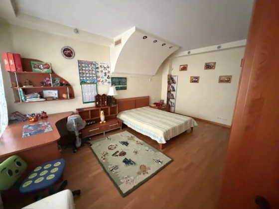 Продам Дом 425 м2 Буденновский район, ориентир ставок Сахалин Донецк