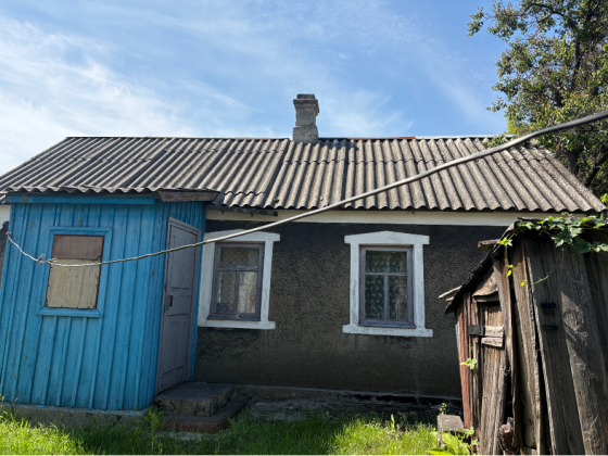 небольшой дом под ремонт в районе Санстанции Донецк