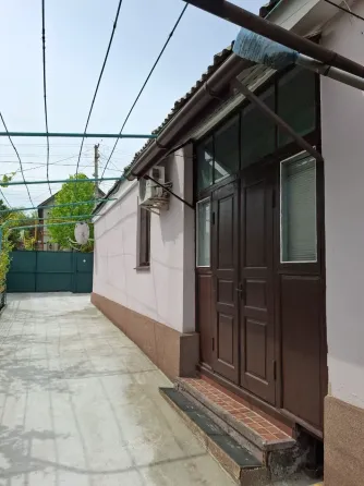 Продам дом 90 м2, участок - 6 соток. Бакинские комиссары, Порт - Артурная. Донецк