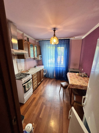 Продам 3х комнатную квартиру Куйбышевский район ул Куйбышева Топаз Донецк