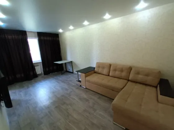 3 к квартира с евроремонтом ост. Север а Макеевка