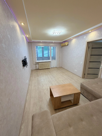 Продажа 2х комнатной квартиры Донецке, Калининский рынок, с прекрасным ремонтом Донецк