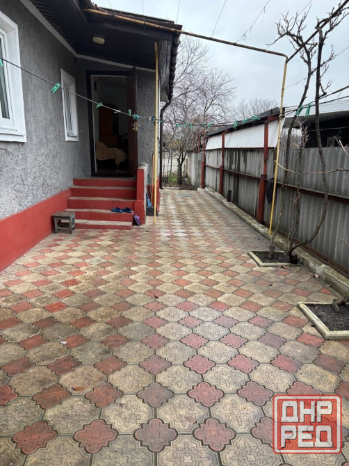 Продажа дома с Газом в Горняцком районе, Красная горка, ориентир заправка Макеевка - изображение 2