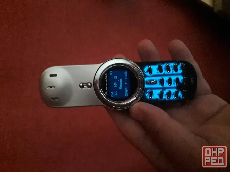 Рабочий Motorola V70 (без вскрытий) +зарядное(оригинал) Донецк - изображение 1