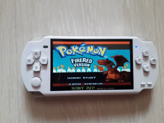 Игровой китайская плеер/приставка PSP MP5 4Gb Донецк