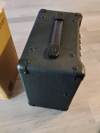 Продам гитарный комбик Мариуполь