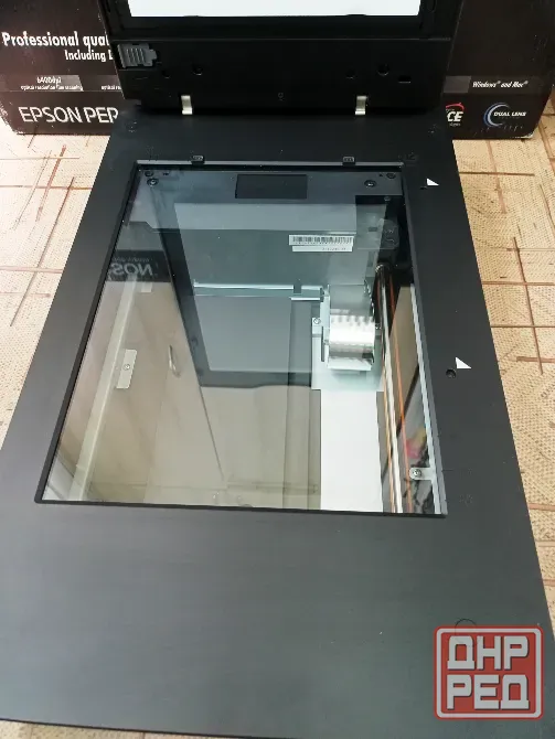 Сканер Epson Perfection V700 Photo Донецк - изображение 2