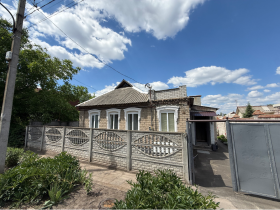 Продажа дома в Калининском районе Донецка!Улица Дружбы Народов 18 ! Донецк