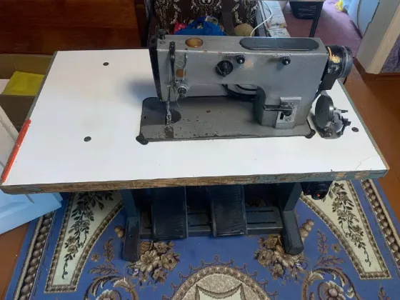 Продам швейную машину Макеевка