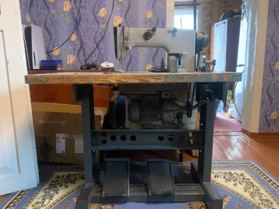 Продам швейную машину Макеевка