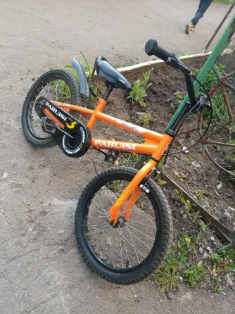 Продам детский велосипед Макеевка