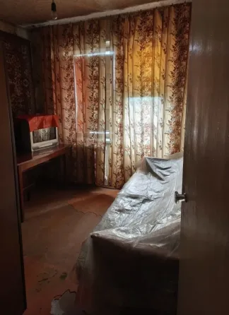 Продам 3-х комнатную квартиру в Октябрьском м-не Макеевка