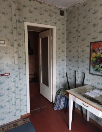 Продам 3-х комнатную квартиру в Октябрьском м-не Макеевка