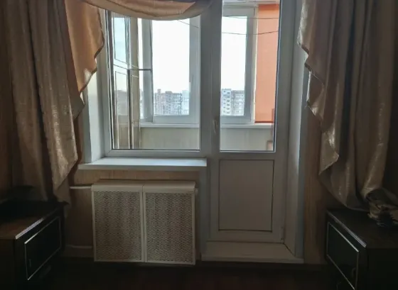 Продам 3-х комнатную квартиру на Зеленом Макеевка