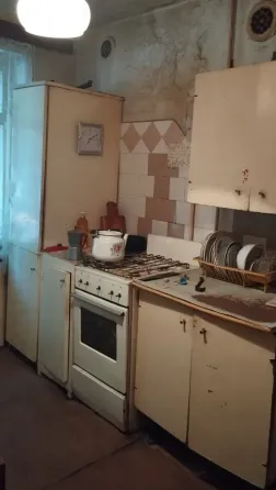 Продам 3-х комнатную квартиру на Бажанова Макеевка