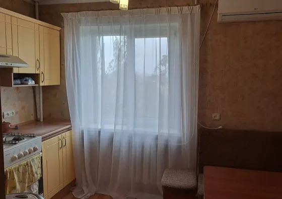 Продам 2-х комнатную квартиру на Батова Макеевка
