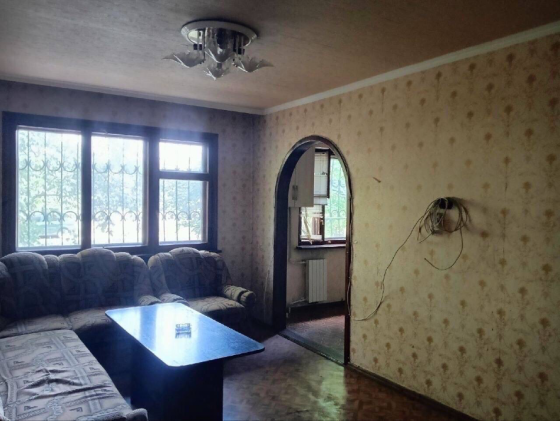 Продается 3 комн. Куйбышевский район. Ул.Вахрушева. Этаж 1/5. Цена 2.500.000 руб. Донецк