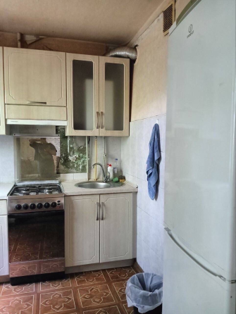 Продается 3 комн. Куйбышевский район. Ул.Вахрушева. Этаж 1/5. Цена 2.500.000 руб. Донецк