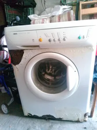 Машинка стиральная ZANUSSI AQUACYCLE 900. Макеевка
