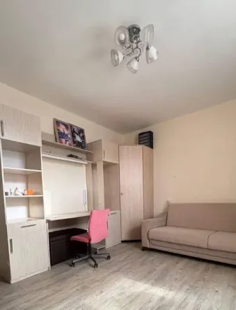 Сдаю двухкомнатную квартиру 63 м² этаж 4/9. город Донецк, Куйбышевский район ориентир Азотный Донецк