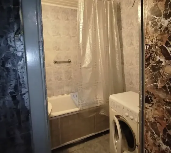 Сдаю квартиру (2 комн., 54кв.м 2этаж), Будённовский район Донецк