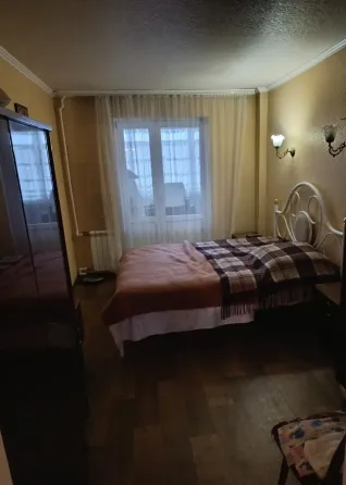 Сдам 3-х комнатную квартиру на Зеленом Макеевка