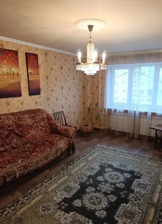 Продам 3-х комнатную квартиру в Центральном м-не Макеевка