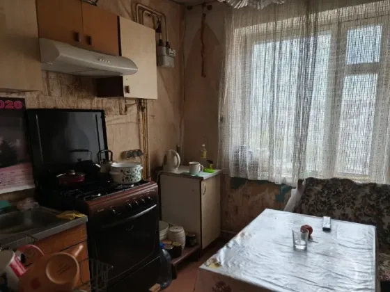 Продам 3-х комнатную квартиру на Зеленом Макеевка