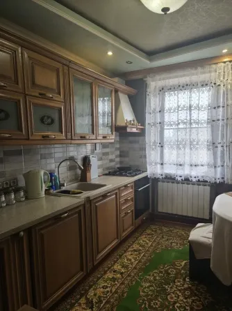 Продам 3-х комнатную квартиру на Зеленом Макеевка