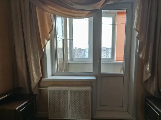 Продам 3-х комнатную квартиру на Зеленом в районе Танка Макеевка