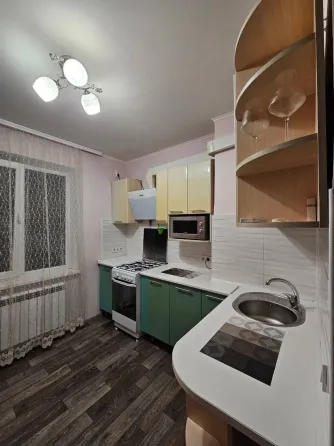 Сдам двухкомнатную квартиру Донецк
