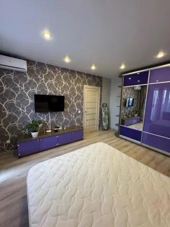 Сдам двухкомнатную квартиру, улица, 42 квартира 40 м² Донецк