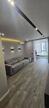 Сдаю двухкомнатную квартиру, проспект 72 м² Донецк
