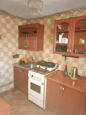 Срочно ! Дом между трубником и Капитальной, пос. Победы, Макеевка Макеевка